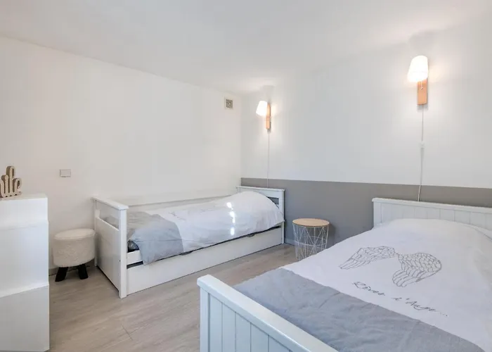 Сasa de vacaciones Macédocy Maison De Charme Au Cœur Du Village *